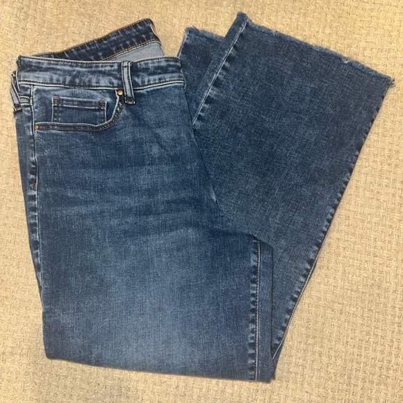 KUT From The KLOTH Charlotte Women's Jeans High Rise Culotte
16 Blue - Picture 1 of 12